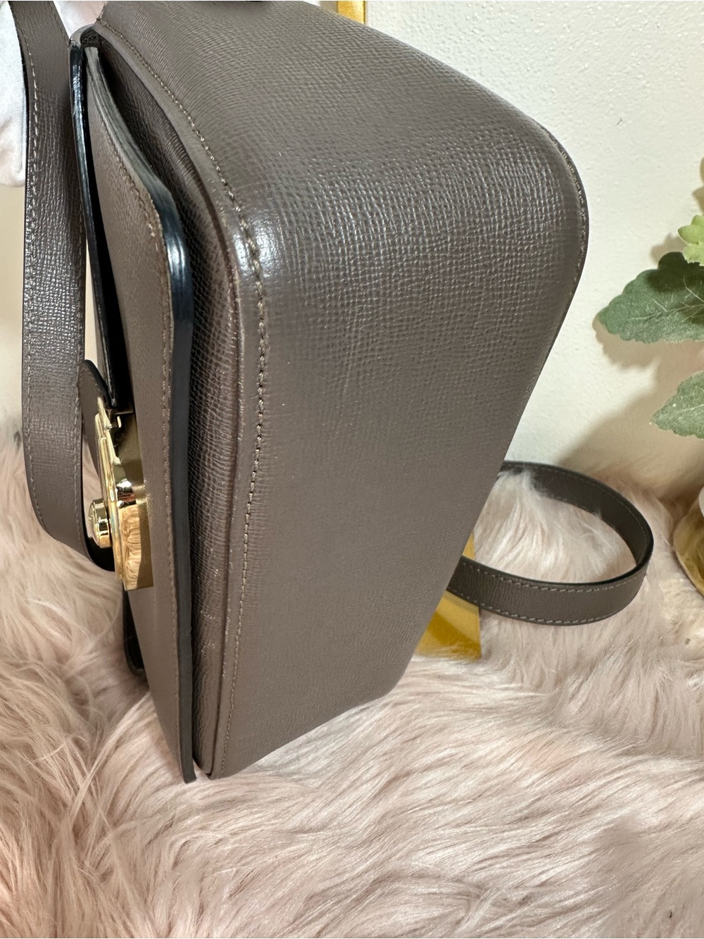 Longchamp Leather  Brown Crossbody with Gold-Tone Lock - Picture 7 of 14
